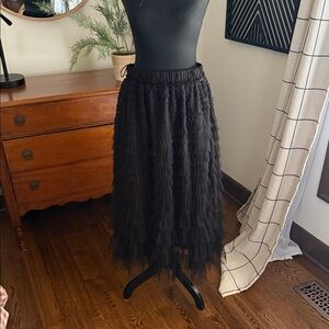 easel Black Tiered Tulle Maxi Skirt